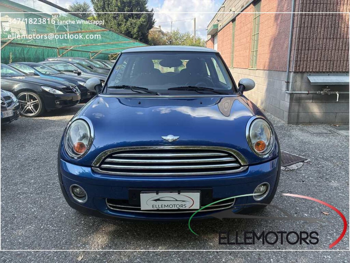 MINI Mini 1.6 16V Cooper (2)