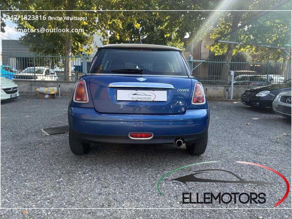 MINI Mini 1.6 16V Cooper (5)