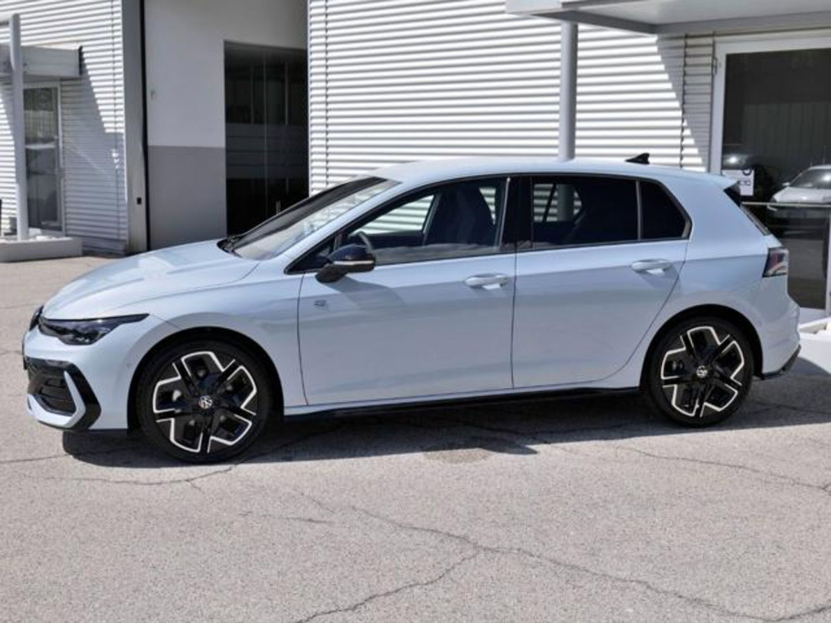 Volkswagen Golf Variant 1.5 etsi R-Line 150cv dsg (2)