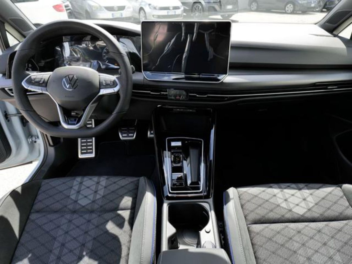 Volkswagen Golf Variant 1.5 etsi R-Line 150cv dsg (7)