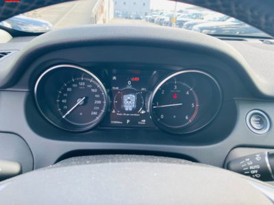 Land Rover Discovery Sport 2.0 TD4 150 CV SE (7)