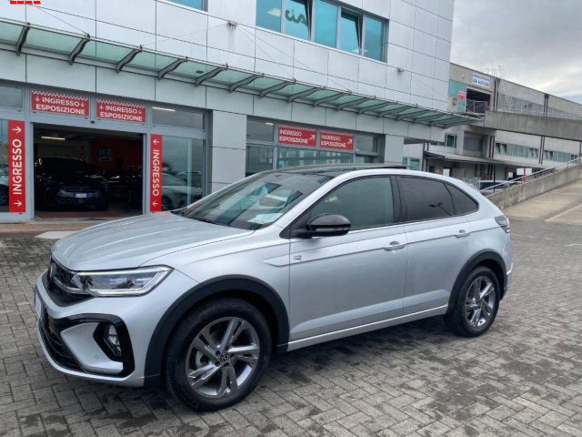 Volkswagen Taigo 1.0 tsi R-Line 115cv (3)