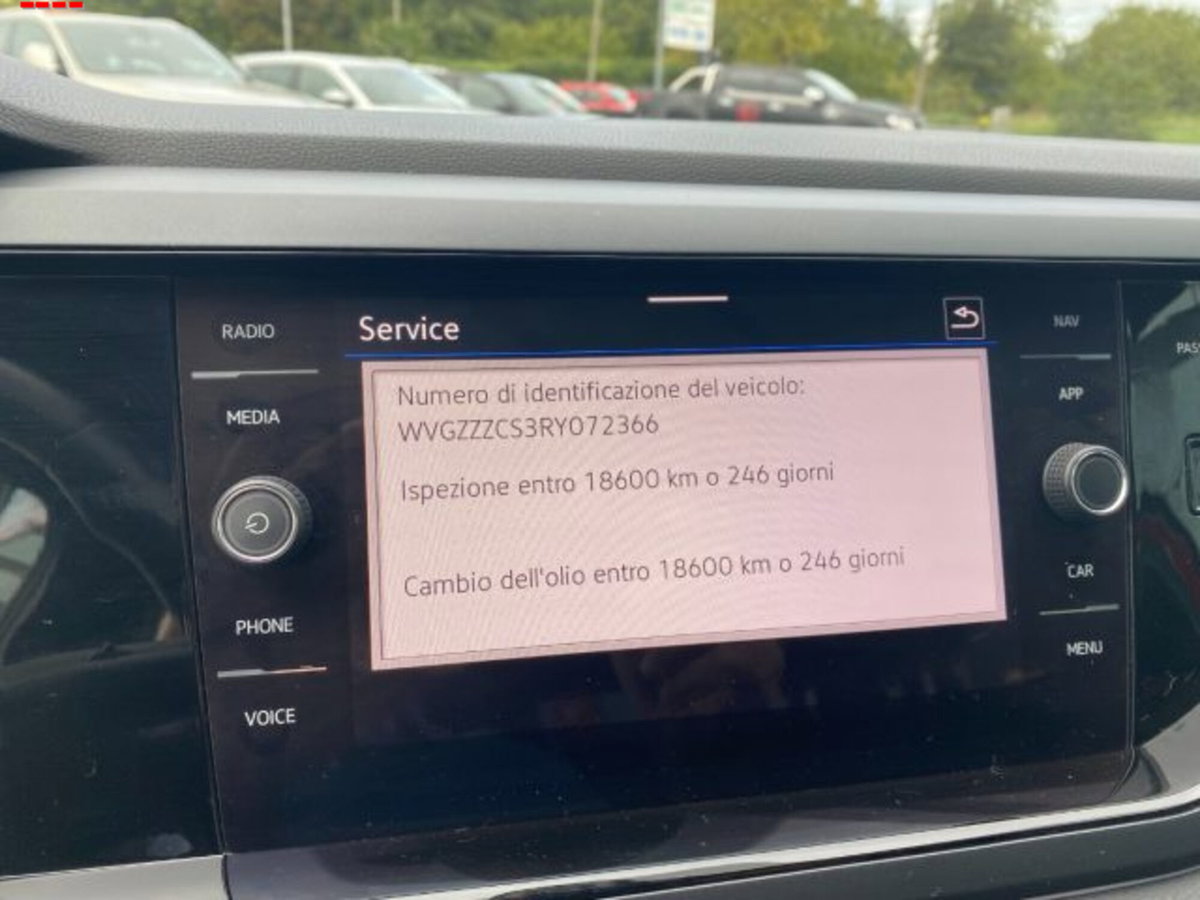 Volkswagen Taigo 1.0 tsi R-Line 115cv dsg (11)