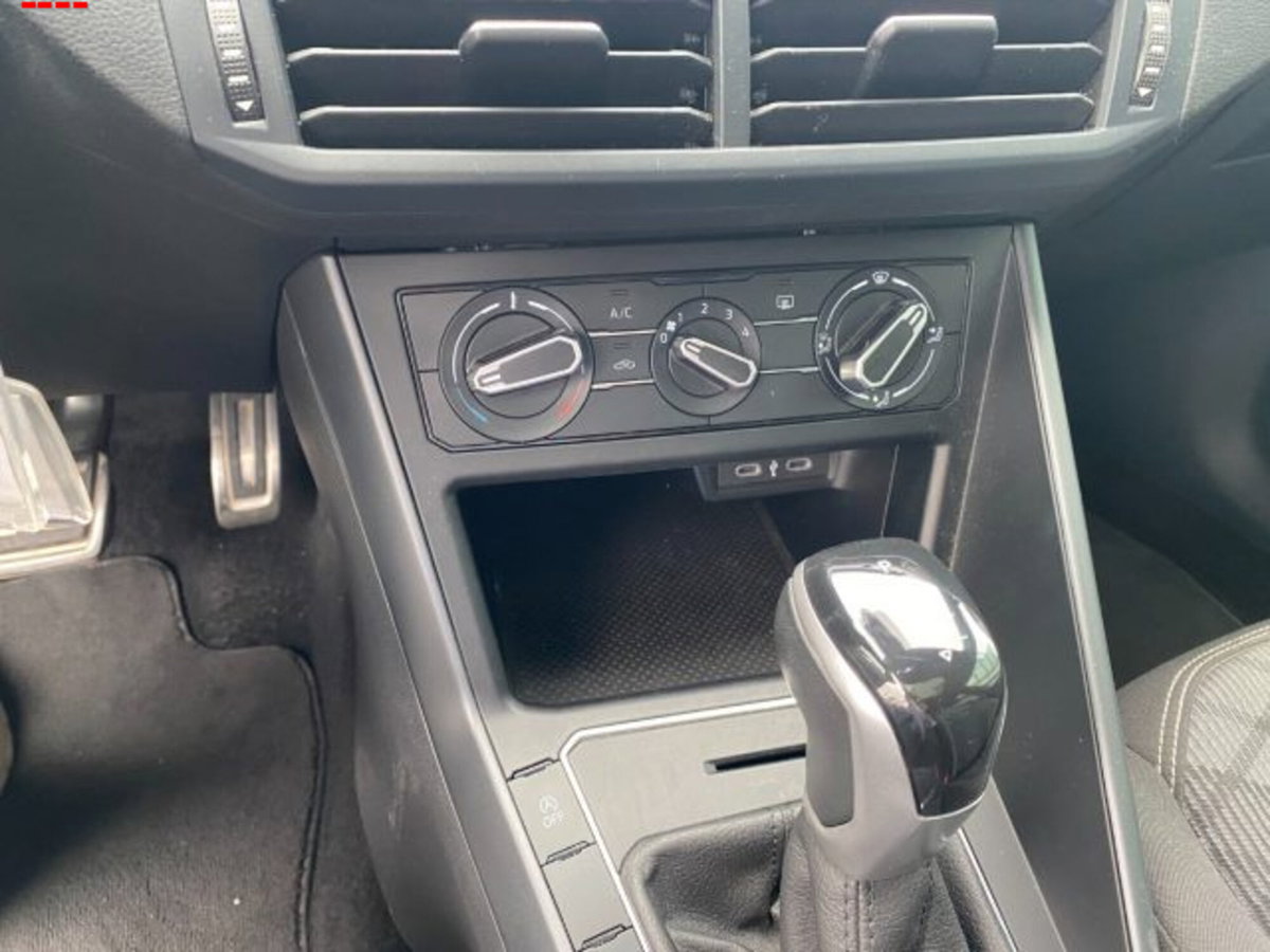 Volkswagen Taigo 1.0 tsi R-Line 115cv dsg (12)