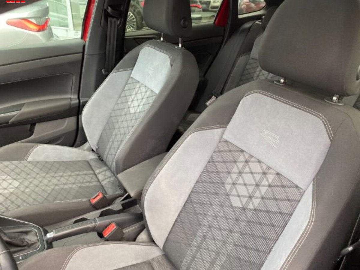 Volkswagen Taigo 1.0 tsi R-Line 115cv dsg (13)