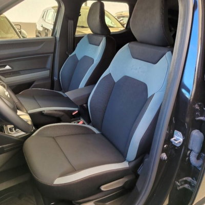 Dacia Duster 1.6 hybrid Extreme 140cv (4)