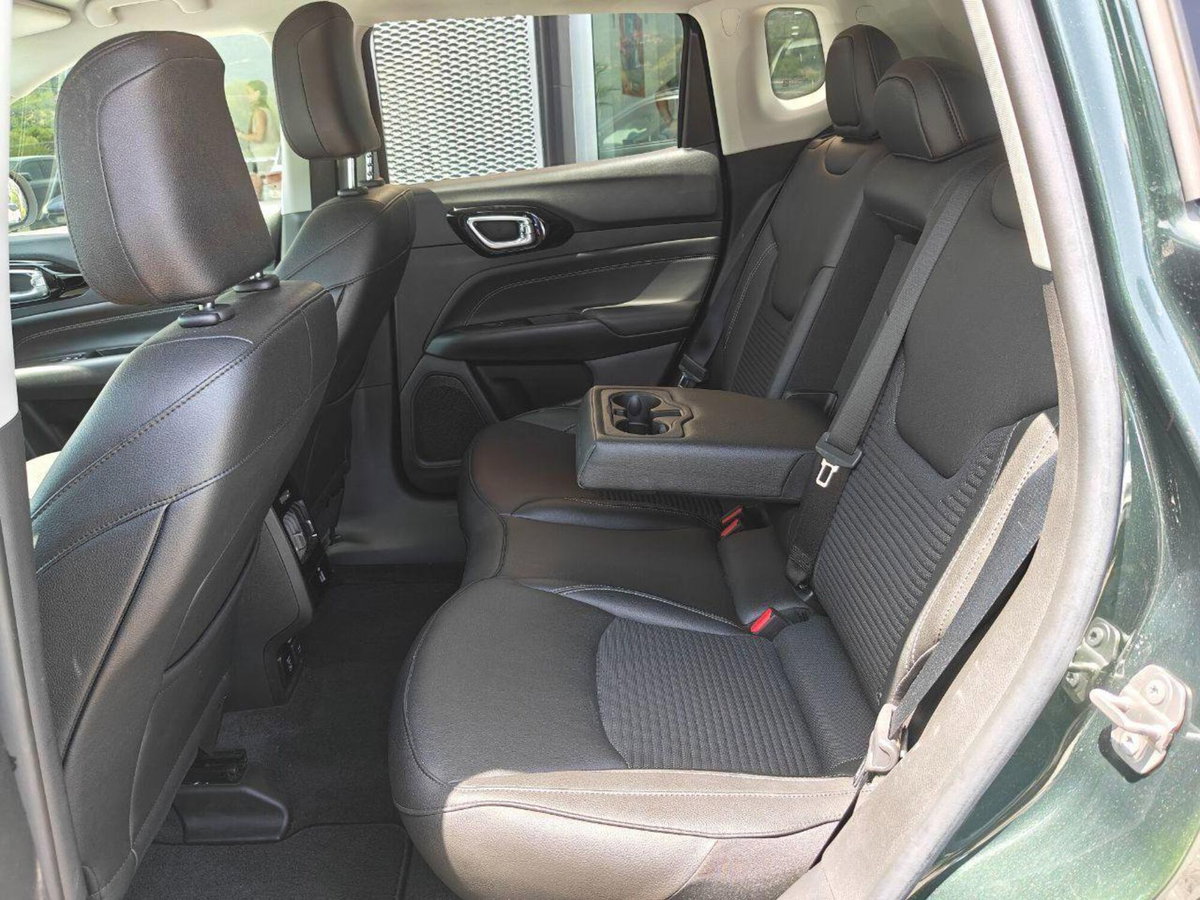 Jeep Compass 1.6 Multijet II 2WD Limited (16)