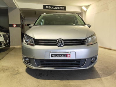 Volkswagen Touran 2.0 TDI 140 CV DSG Highline (2)