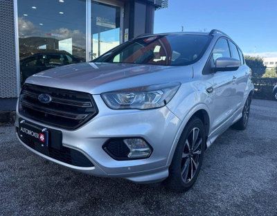 Ford Kuga 2.0 TDCI 120 CV S&S 2WD Powershift ST-Line usata