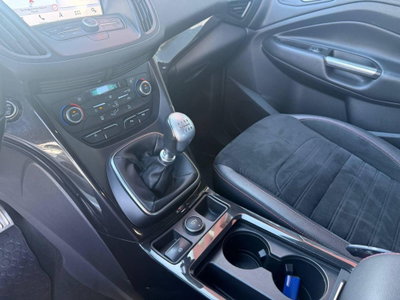 Ford Kuga 2.0 TDCI 120 CV S&S 2WD Powershift ST-Line (17)