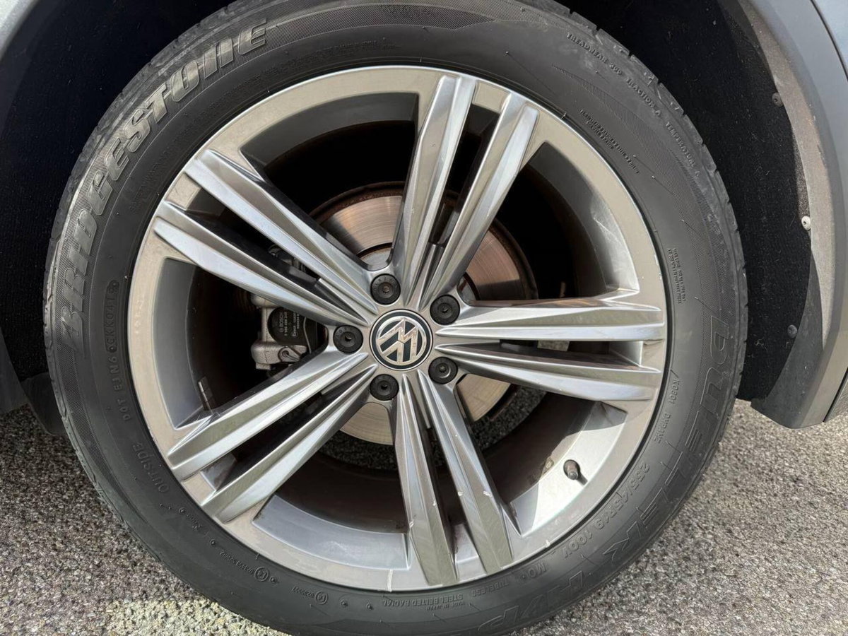 Volkswagen Tiguan 1.6 TDI SCR Business BlueMotion Technology (6)