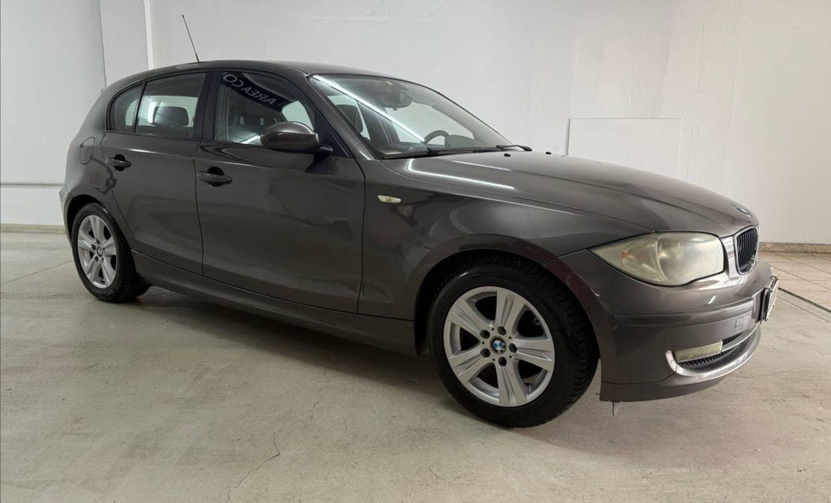 BMW Serie 1 118d 2.0 143CV cat 5 porte Futura DPF (5)