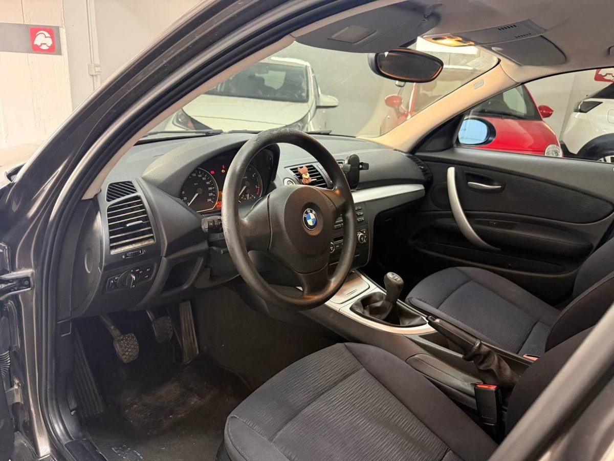 BMW Serie 1 118d 2.0 143CV cat 5 porte Futura DPF (6)