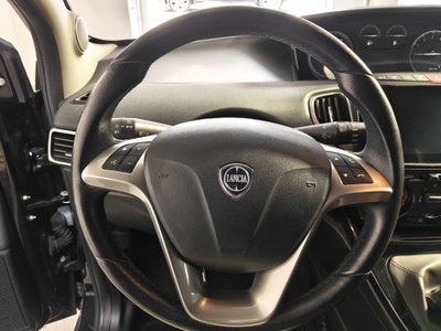 Lancia Ypsilon 1.0 FireFly 5 porte S&S Hybrid Gold Plus (9)