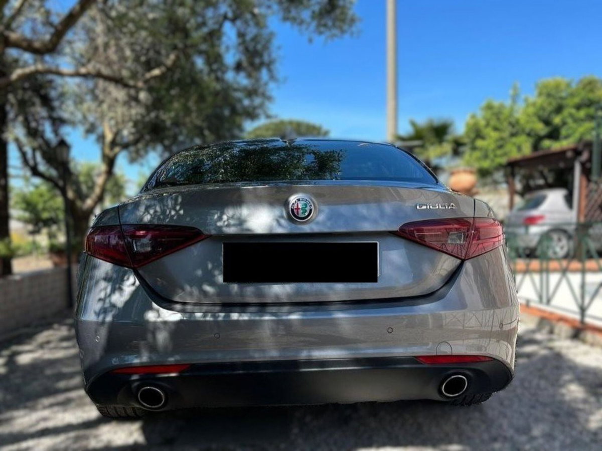 Alfa Romeo Giulia 2.2 Turbodiesel 150 CV AT8 Super (4)