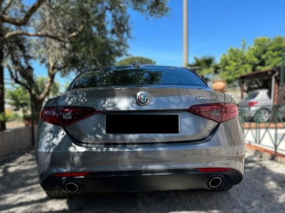 Alfa Romeo Giulia 2.2 Turbodiesel 150 CV AT8 Super (4)