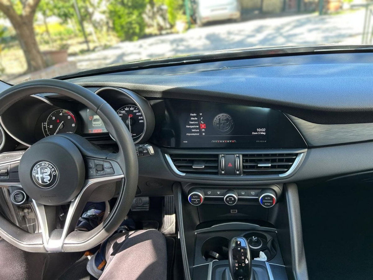 Alfa Romeo Giulia 2.2 Turbodiesel 150 CV AT8 Super (6)