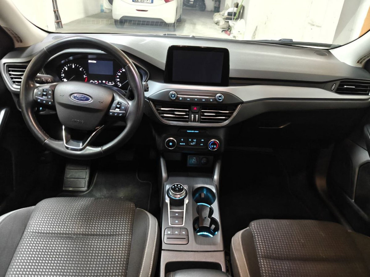 Ford Focus Station Wagon 1.5 EcoBlue 120 CV automatico SW Business (8)
