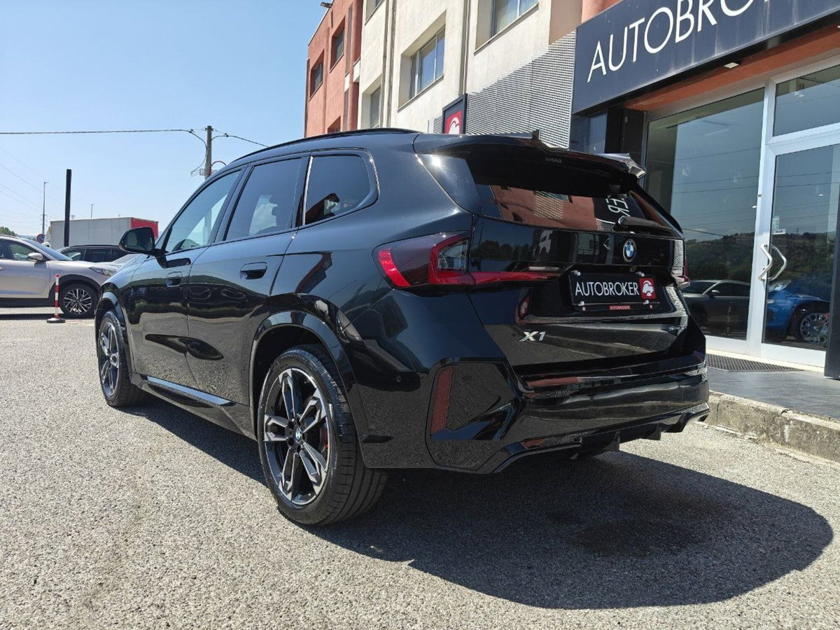 BMW X1 sDrive 18d Msport (6)