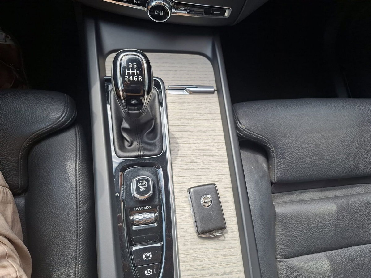 Volvo XC60 D3 Inscription (12)