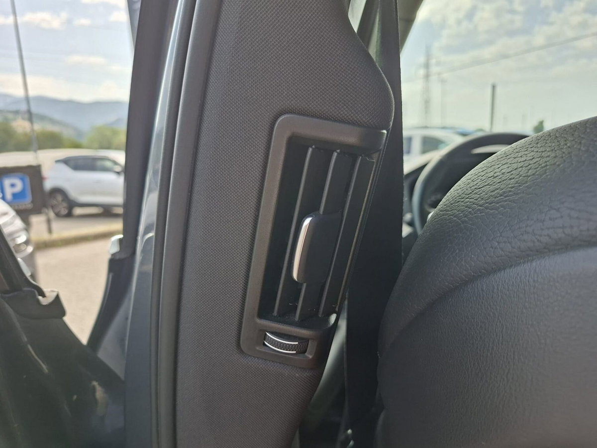 Volvo XC60 D3 Inscription (14)