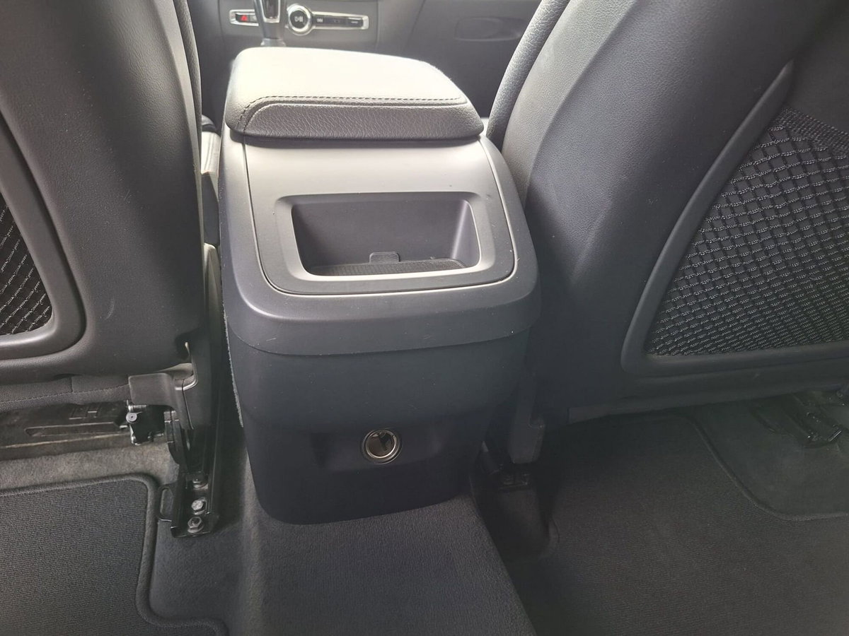 Volvo XC60 D3 Inscription (17)