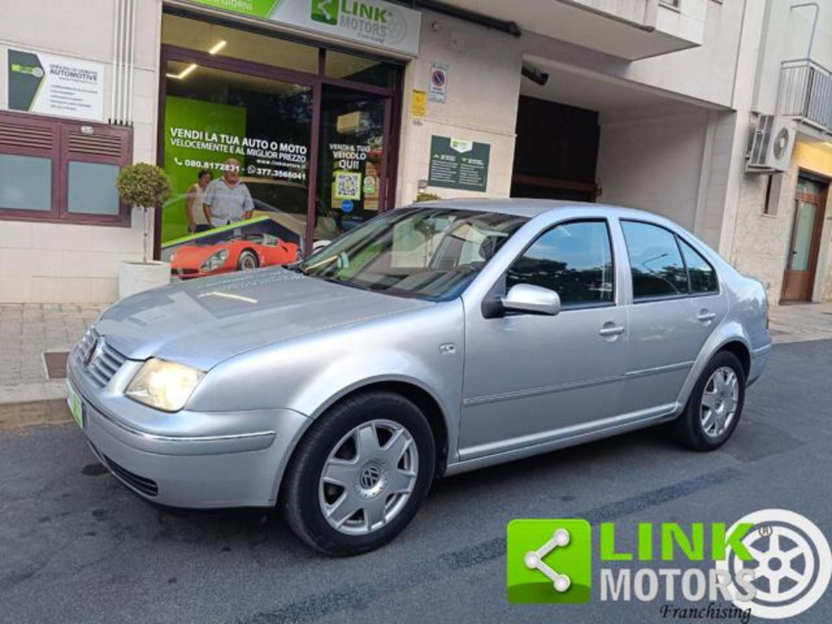 Volkswagen Bora 16V cat Trendline (16)