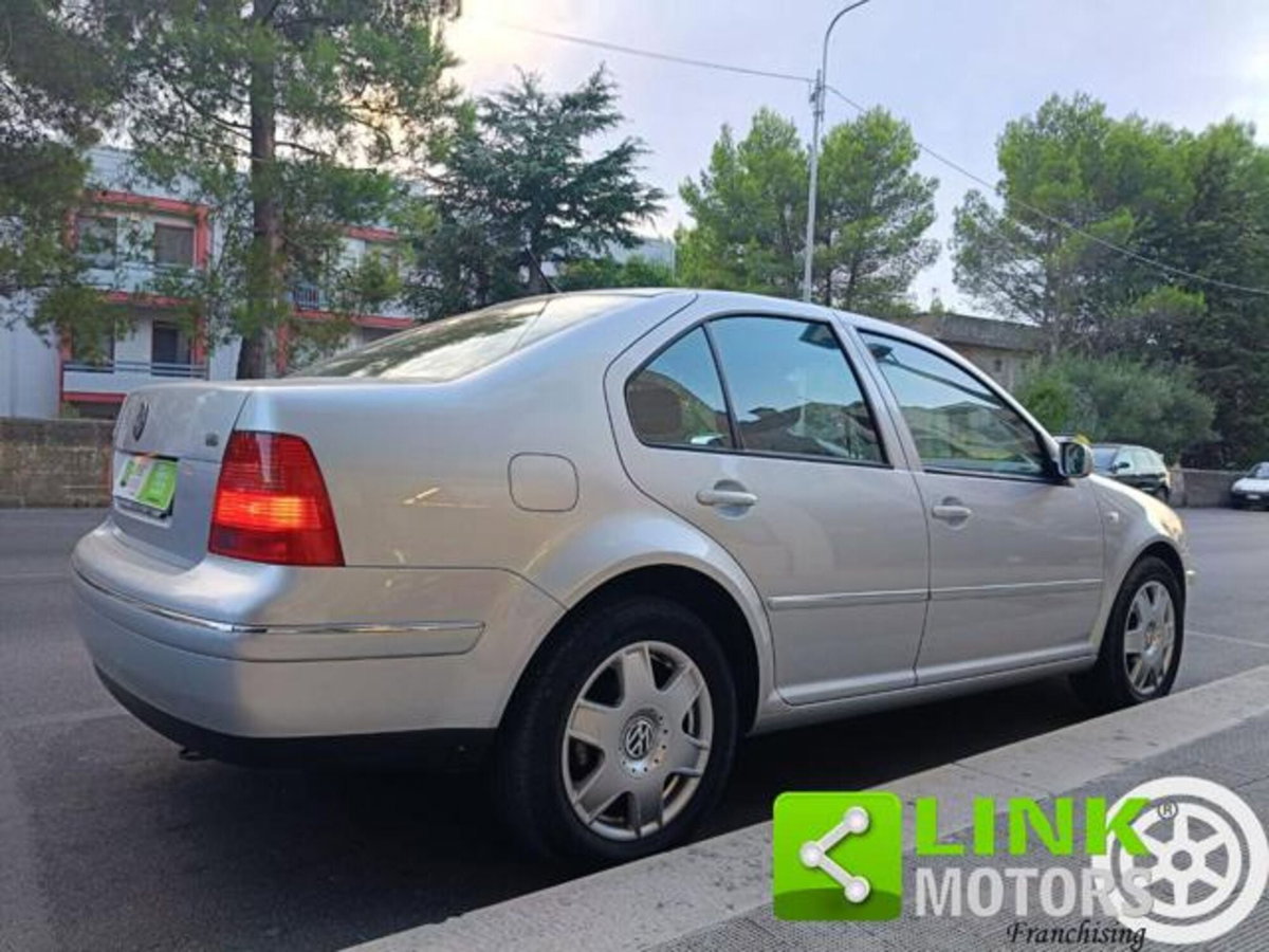 Volkswagen Bora 16V cat Trendline (2)