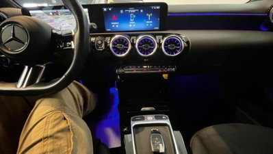 Mercedes-Benz Classe A Sedan 180 d AMG Line Premium Plus auto (13)