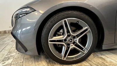 Mercedes-Benz Classe A Sedan 180 d AMG Line Premium Plus auto (4)