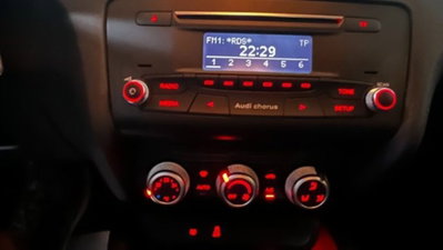 Audi A1 1.0 TFSI ultra S tronic Admired (11)
