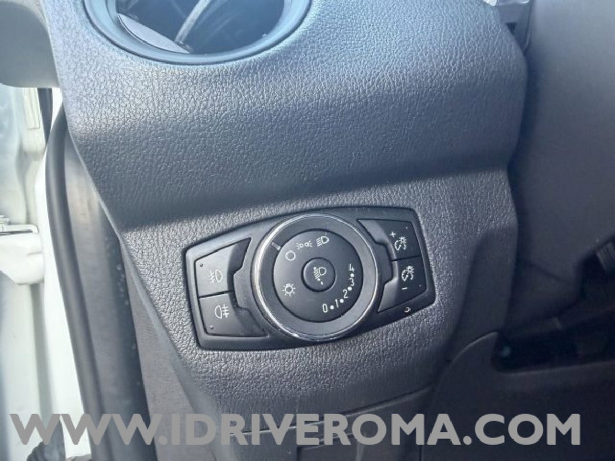 Ford Transit Courier 1.5 TDCi 75CV  Entry (15)