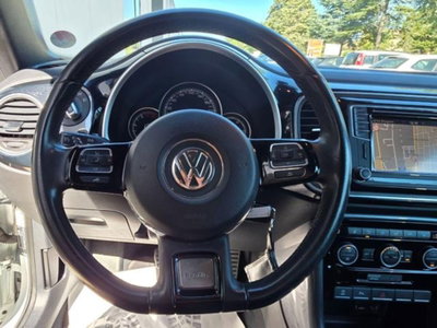 Volkswagen Maggiolino Cabrio 1.2 TSI Design (10)