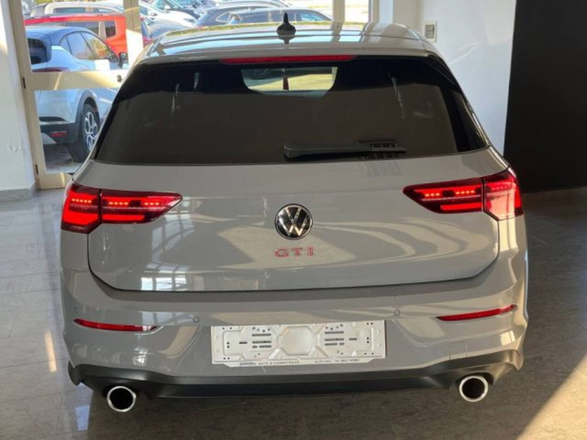 Volkswagen Golf 2.0 TSI GTI DSG (5)