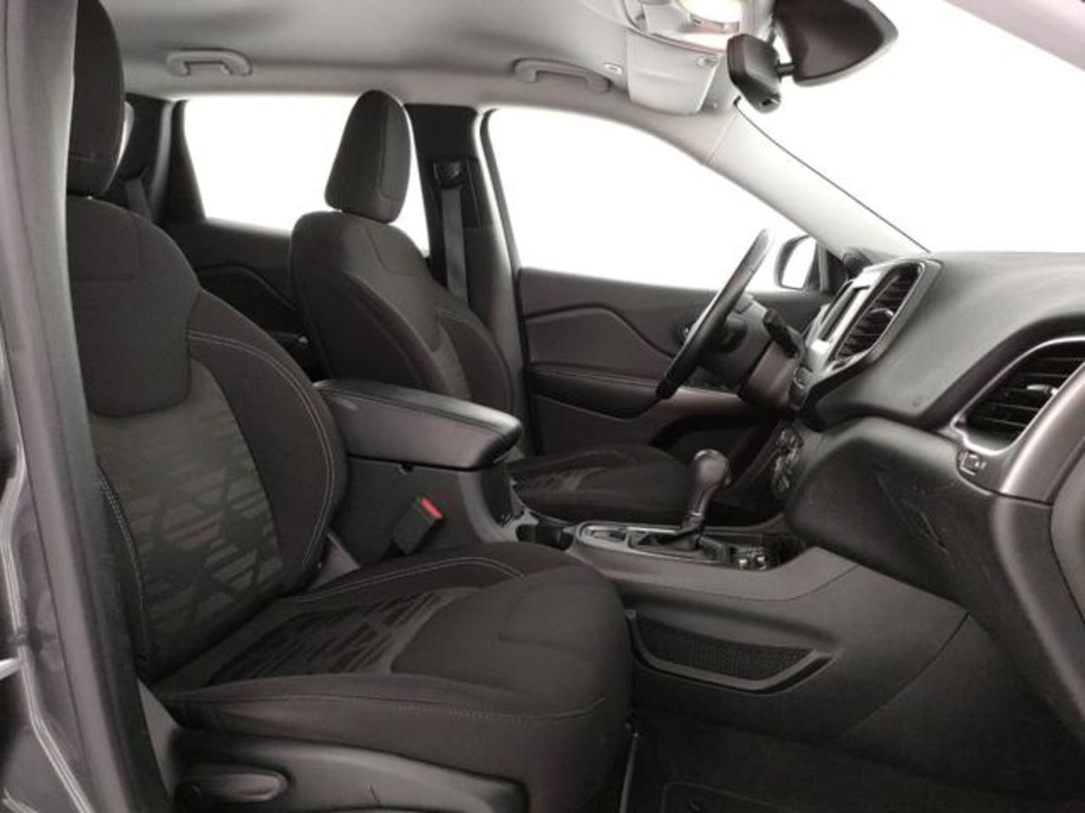 Jeep Cherokee 2.2 Mjt Longitude (7)