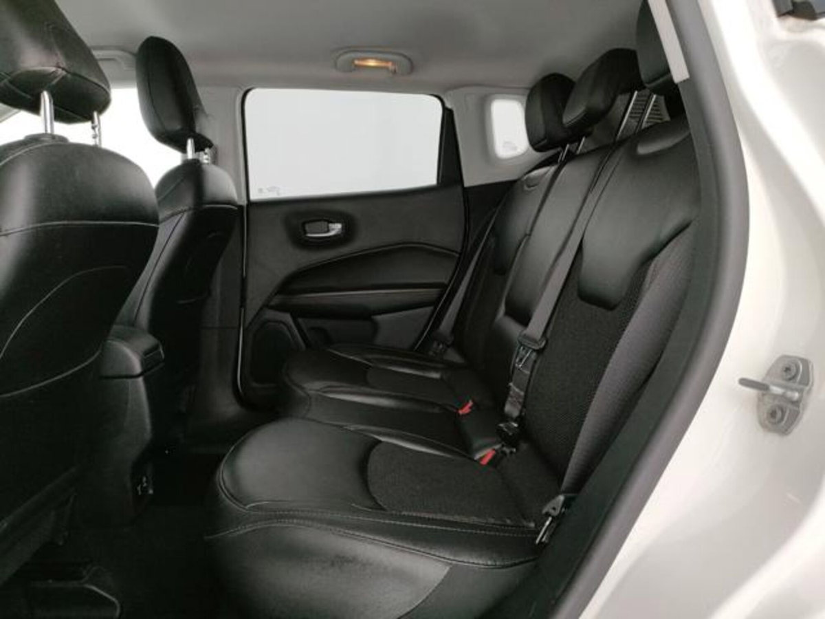 Jeep Compass 1.6 Multijet II 2WD Limited (16)