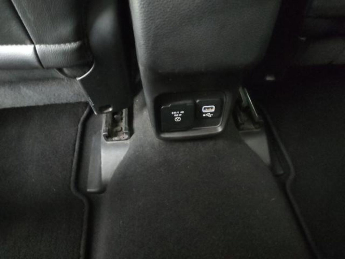 Jeep Compass 1.6 Multijet II 2WD Limited (18)