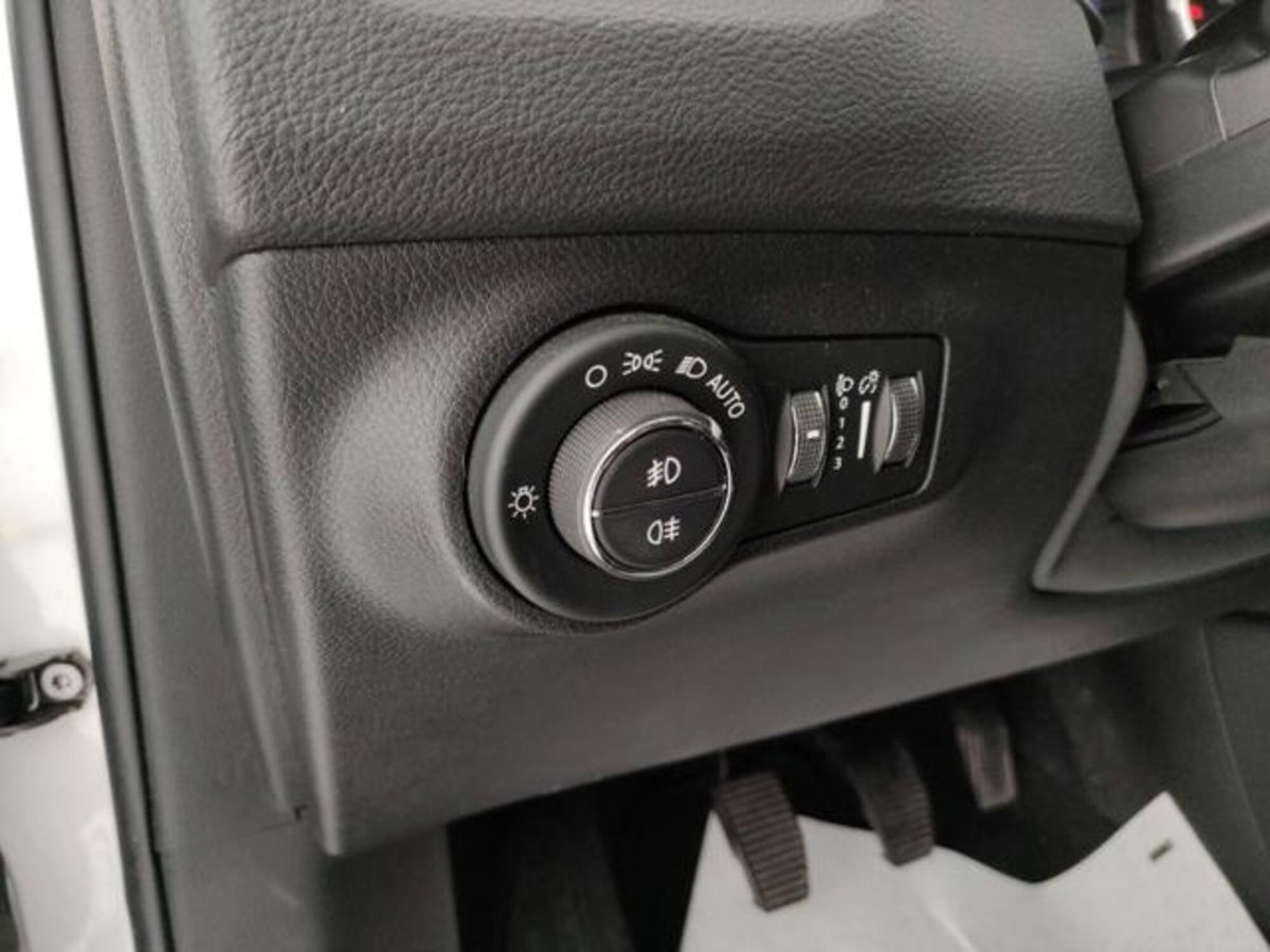 Jeep Compass 1.6 Multijet II 2WD Limited (6)
