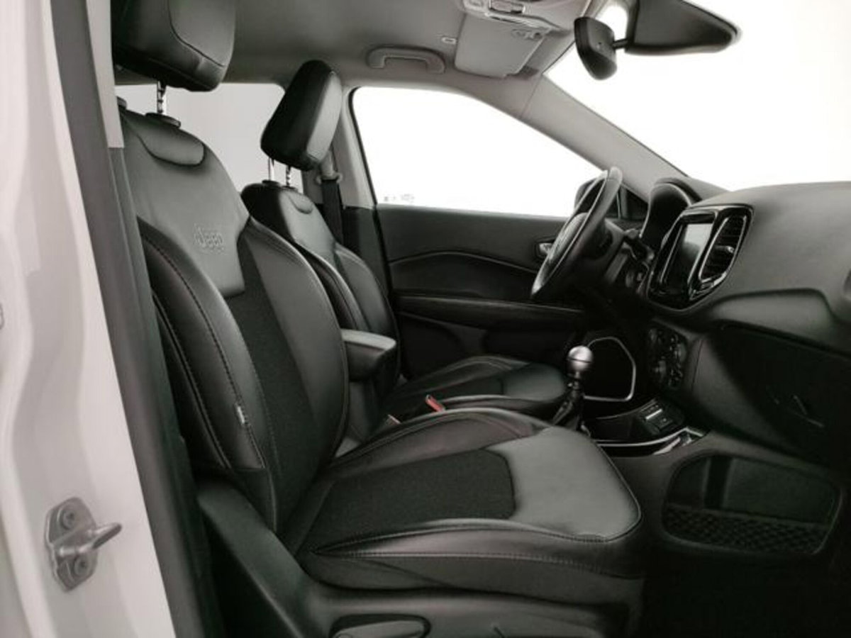 Jeep Compass 1.6 Multijet II 2WD Limited (7)