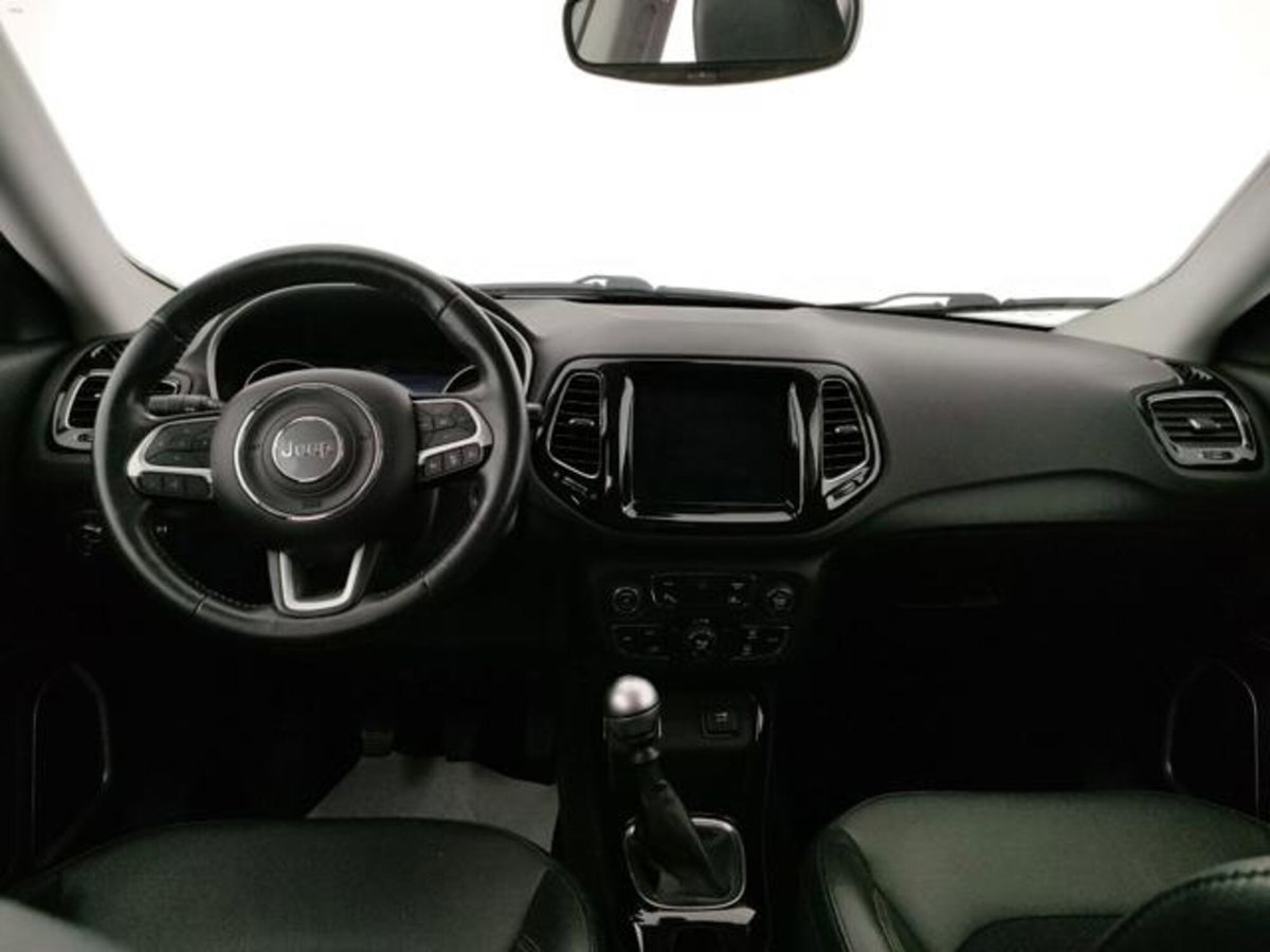 Jeep Compass 1.6 Multijet II 2WD Limited (8)