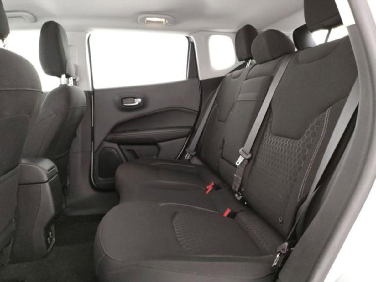 Jeep Compass 1.6 Multijet II 2WD Longitude (16)