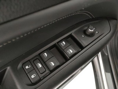 Jeep Compass 1.6 Multijet II 2WD Limited (18)