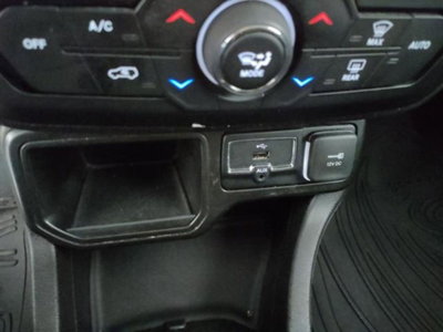 Jeep Renegade 1.6 Mjt 130 CV Limited (10)
