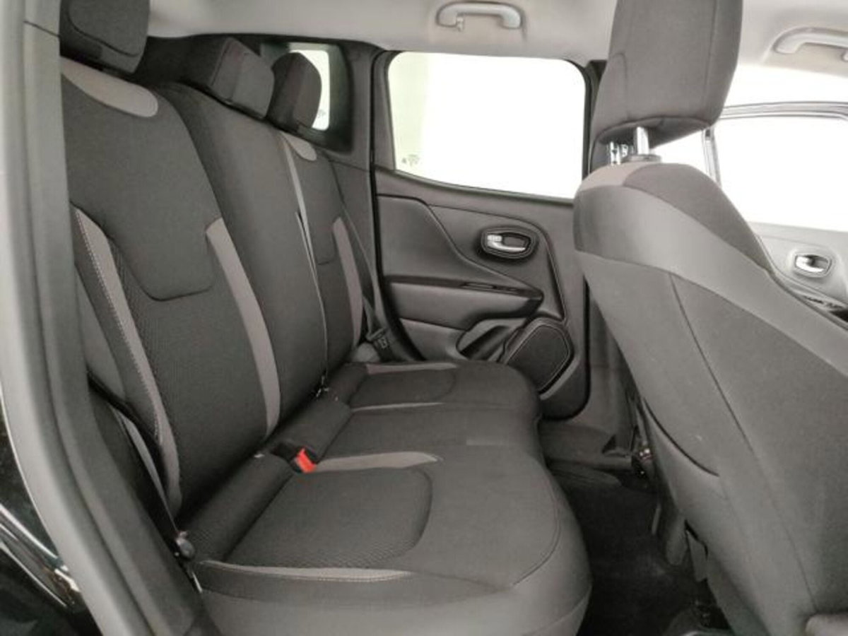 Jeep Renegade 1.6 Mjt 130 CV Limited (18)