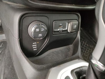 Jeep Renegade 2.0 Mjt 140CV 4WD Active Drive Low Limited (12)