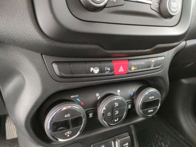 Jeep Renegade 2.0 Mjt 140CV 4WD Active Drive Low Limited (13)