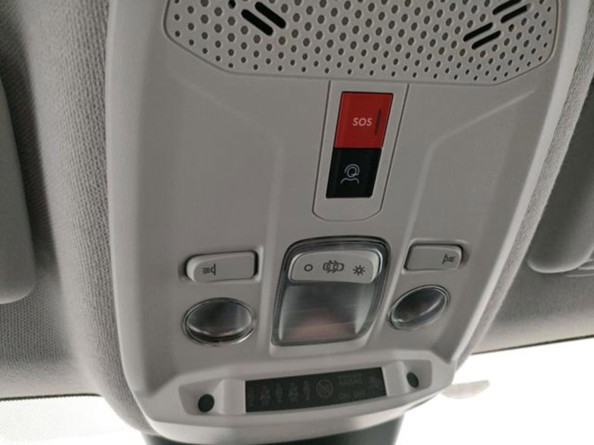Citroen C4 BlueHDi 130 S&S EAT8 Feel Pack (18)