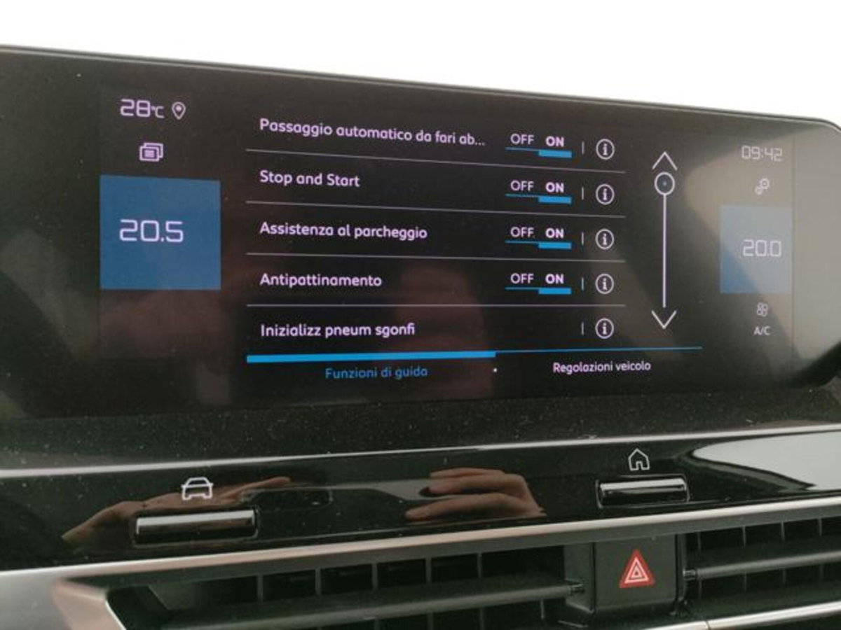 Citroen C4 BlueHDi 130 S&S EAT8 Shine (15)