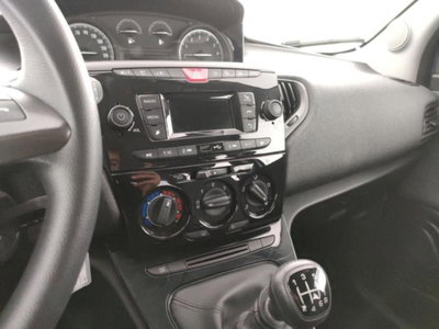 Lancia Ypsilon 1.0 FireFly 5 porte S&S Hybrid Ecochic Silver (8)