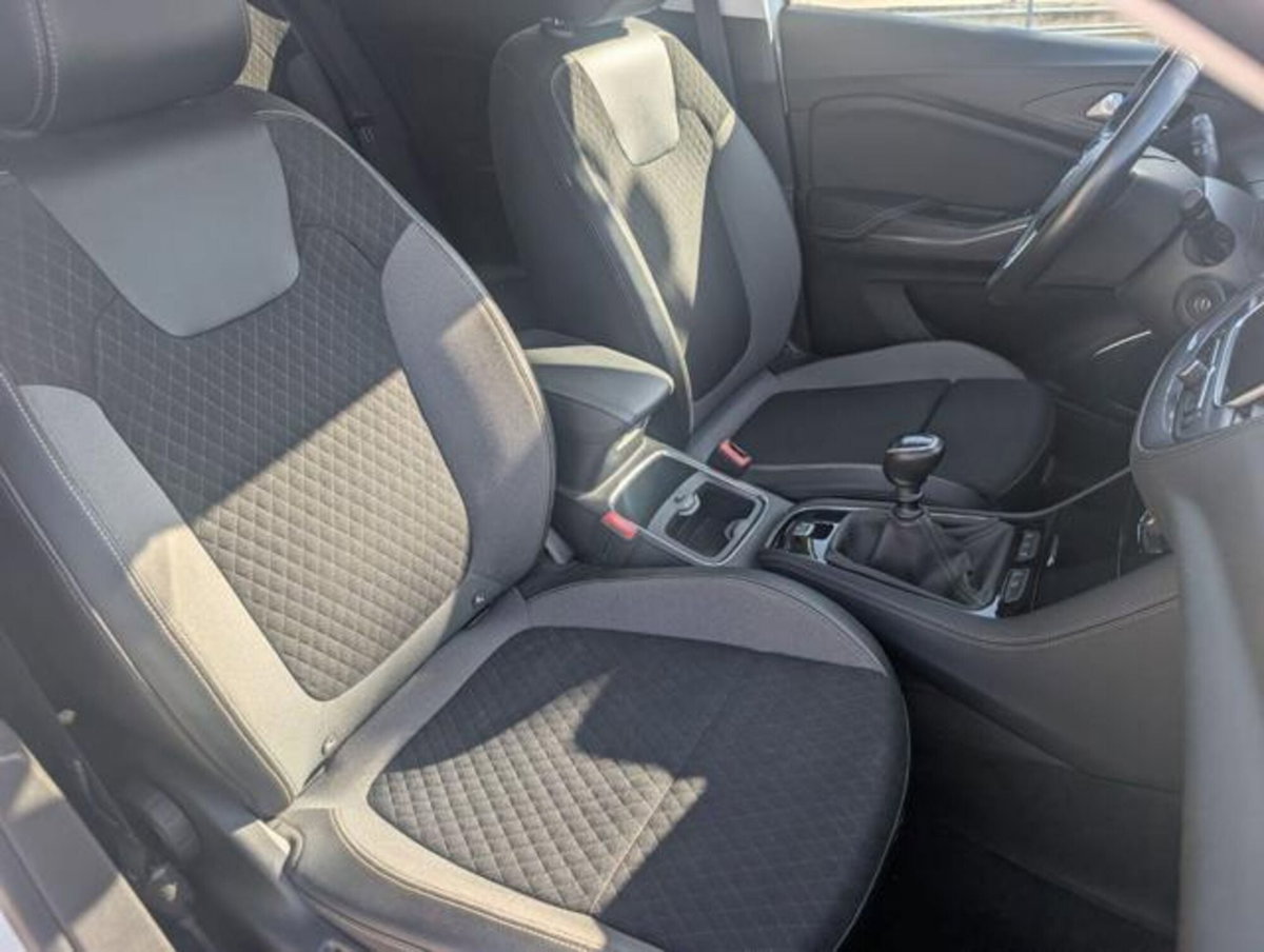 Opel Grandland X 1.5 diesel Ecotec Start&Stop Innovation (6)